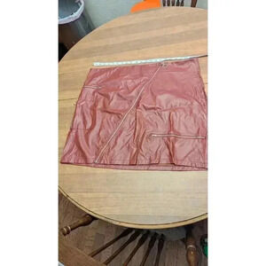 Women's maroon poly-leather mini skirt with zipper detail size 4x